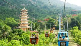 Cáp treo lên chùa Bà Tây Ninh